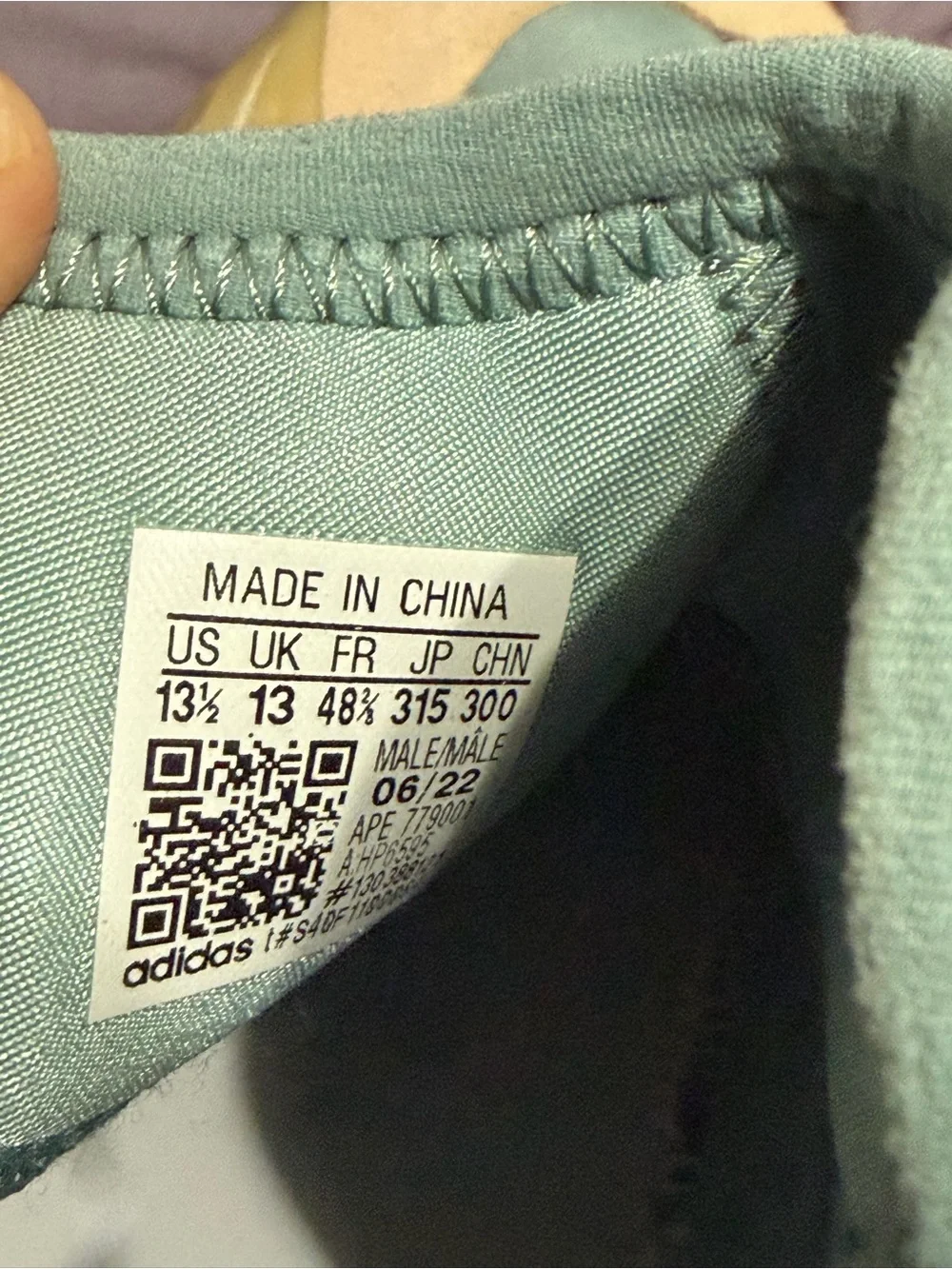 Adidas Yeezy QNTM sneakers in size 13.5